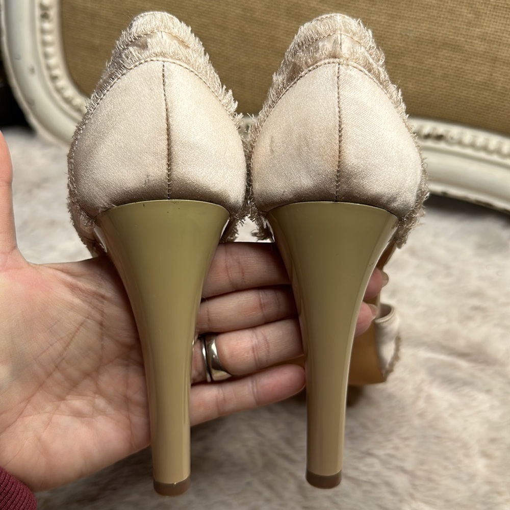BCBGMAXAZRIA | Bcbg Max Azria Amaris Blush Satin Heels - Picture 7 of 14
